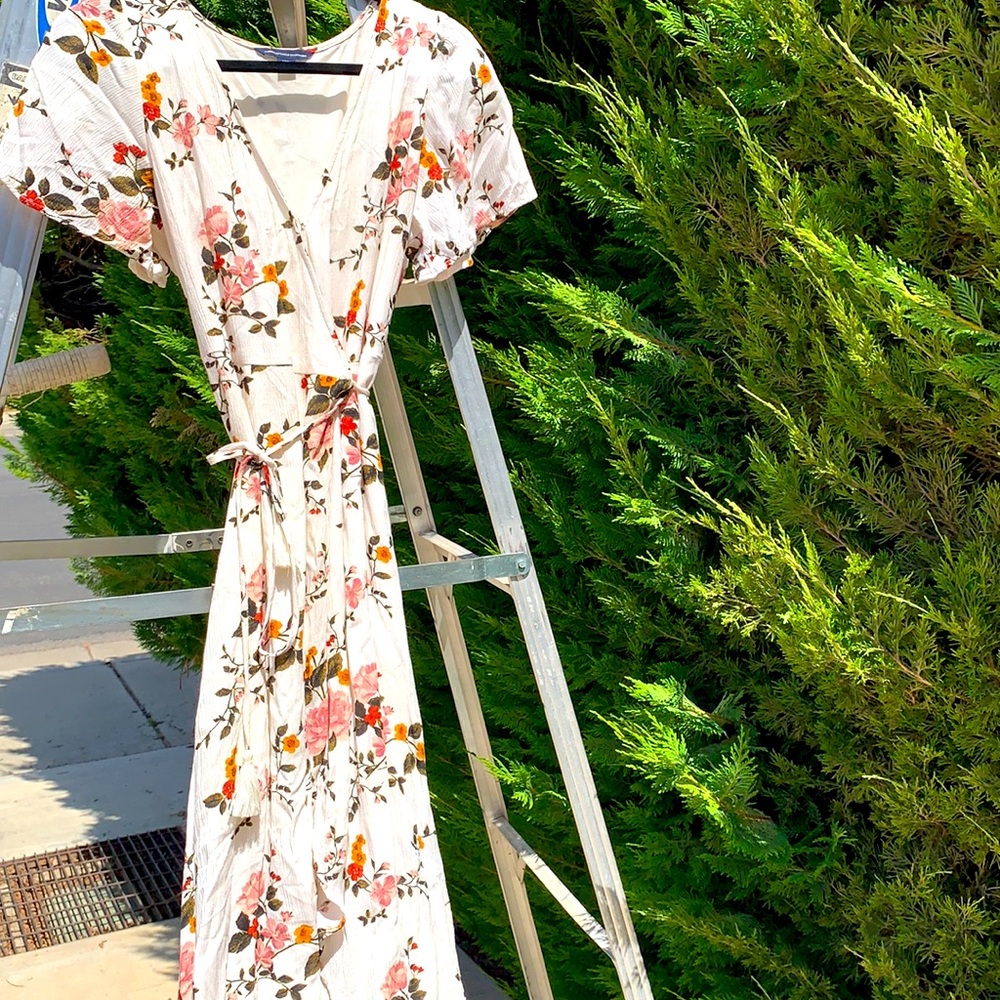 American Eagle floral dress